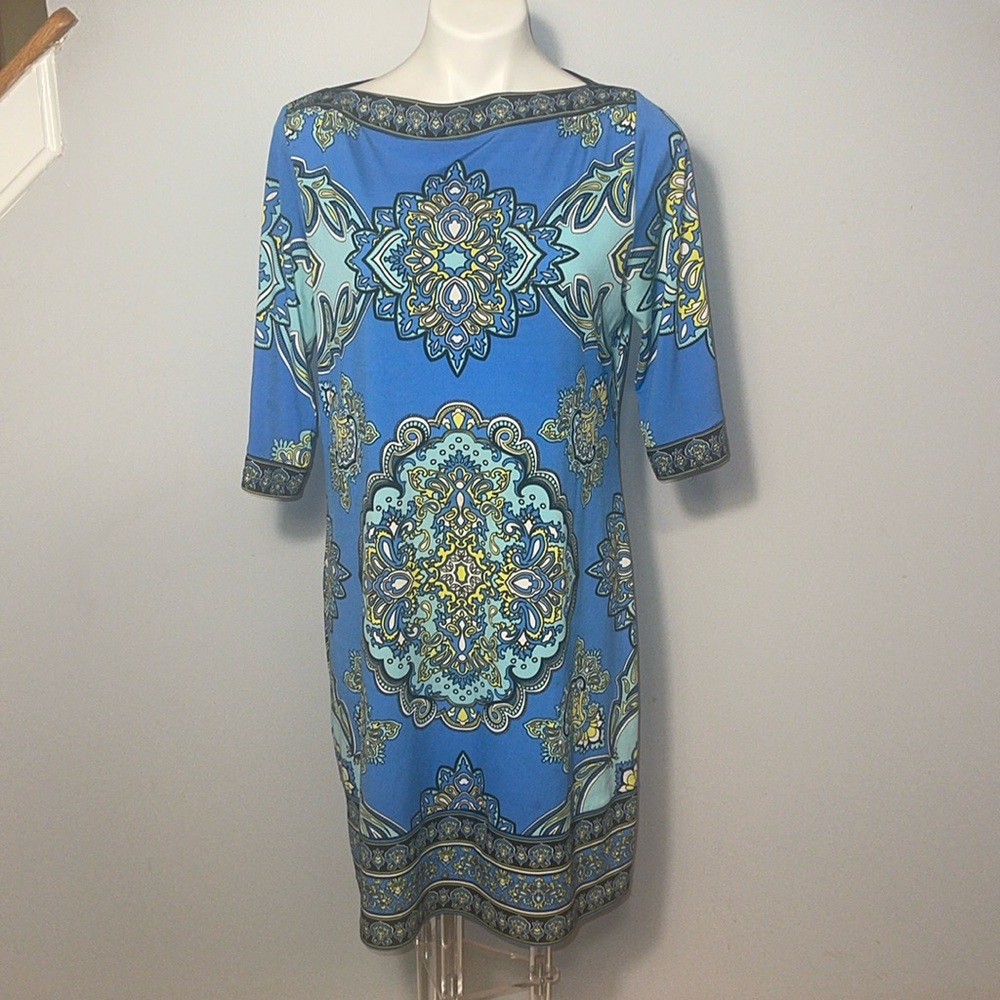 Apt. 9 ladies blue abstract print midi dress. Boatneck collar. Short sleeves